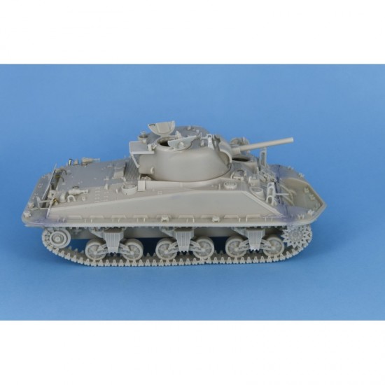 1/35 Sherman M4A4 DD Full Resin Kit 1/35 Sherman M4A4 DD Full Resin Kit