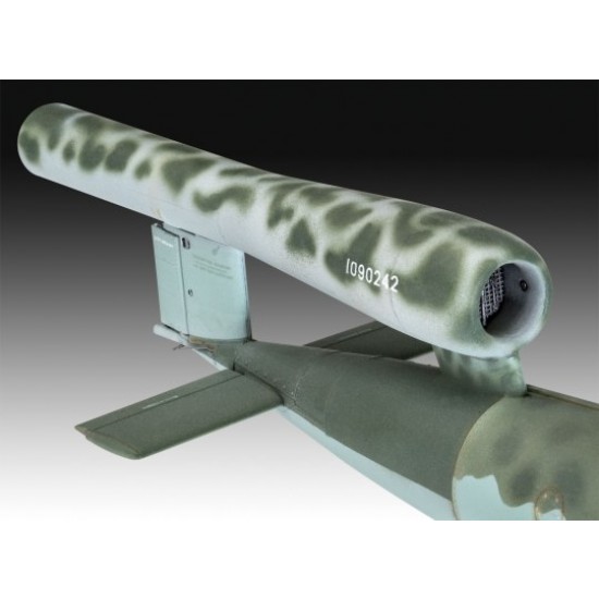 1/32 Fieseler Fi103 A/B V-1 1/32 Fieseler Fi103 A/B V-1