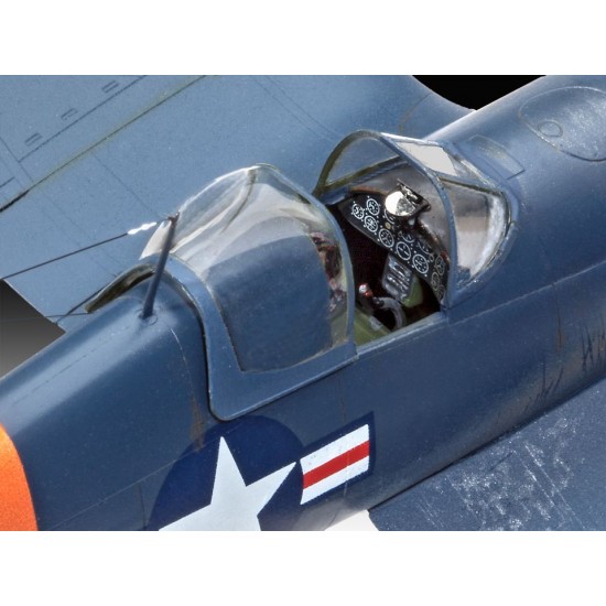 1/72 Vought F4U-4 Corsair 1/72 Vought F4U-4 Corsair