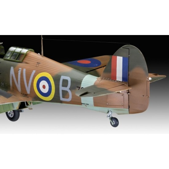 1/32 Hawker Hurricane MK IIB 1/32 Hawker Hurricane MK IIB