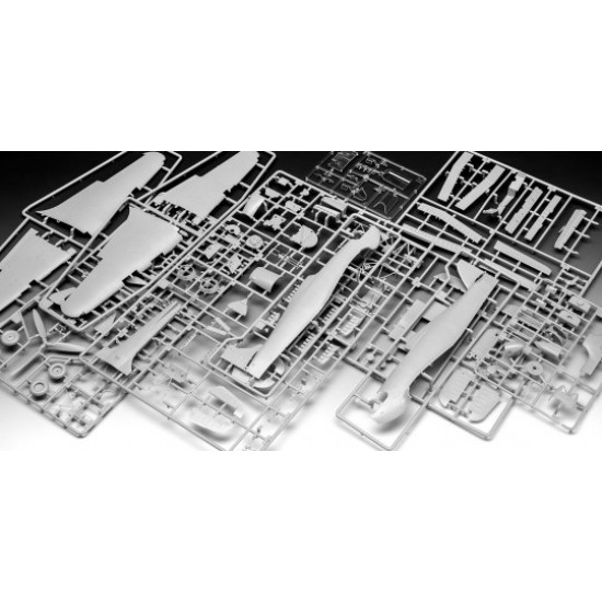 1/32 Hawker Hurricane MK IIB 1/32 Hawker Hurricane MK IIB