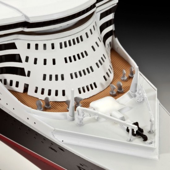 1/700 Queen Mary 2 1/700 Queen Mary 2