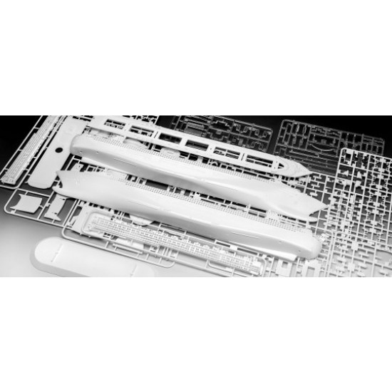 1/700 Queen Mary 2 1/700 Queen Mary 2