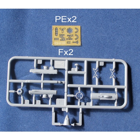 1/350 US Navy DSRV-1 (Deep Submergence Rescue Vehicle) Mystic (2 Sets) 1/350 US Navy DSRV-1 (Deep Submergence Rescue Vehicle) Mystic (2 Sets)
