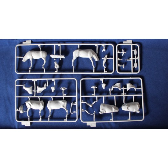 1/35 Livestock Set Vol.2 (Horse + Bird + Cow) 1/35 Livestock Set Vol.2 (Horse + Bird + Cow)