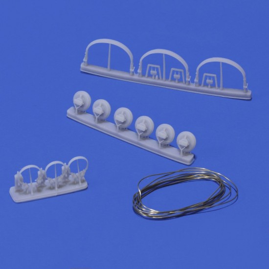 1/16 WWII German Tanker Head Phones set 1/16 WWII German Tanker Head Phones set