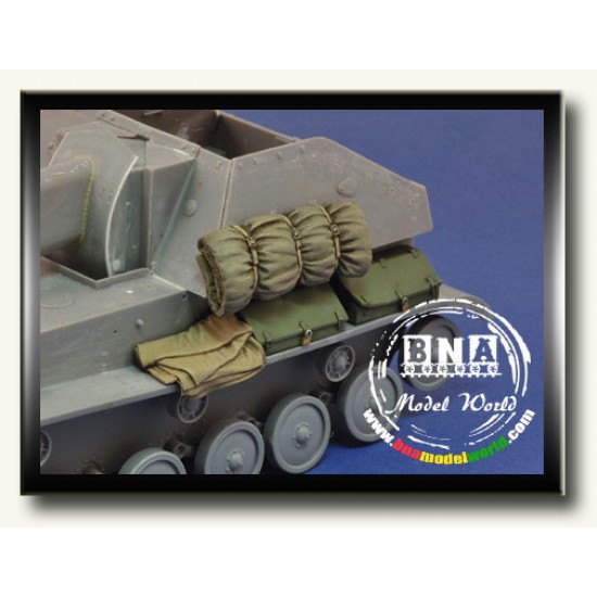 1/35 Soviet Self-Propelled Gun SU-76M Stowage Set 1/35 Soviet Self-Propelled Gun SU-76M Stowage Set