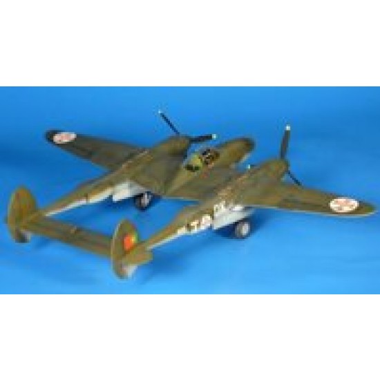 1/72 Lockheed P-38G Lightning 1/72 Lockheed P-38G Lightning