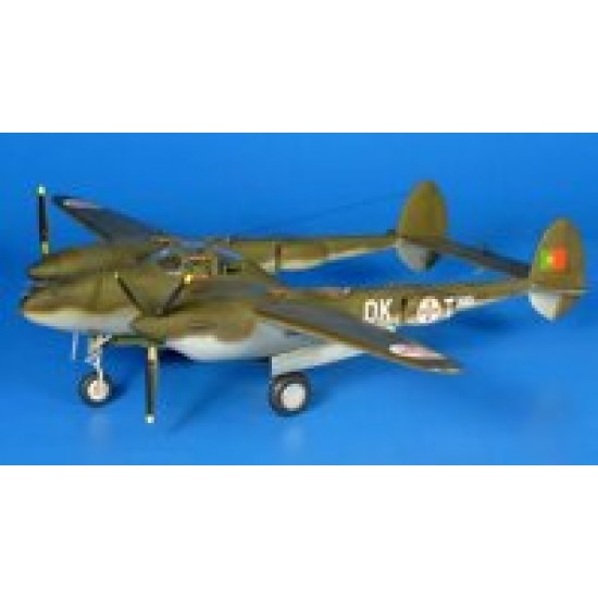 1/72 Lockheed P-38G Lightning 1/72 Lockheed P-38G Lightning