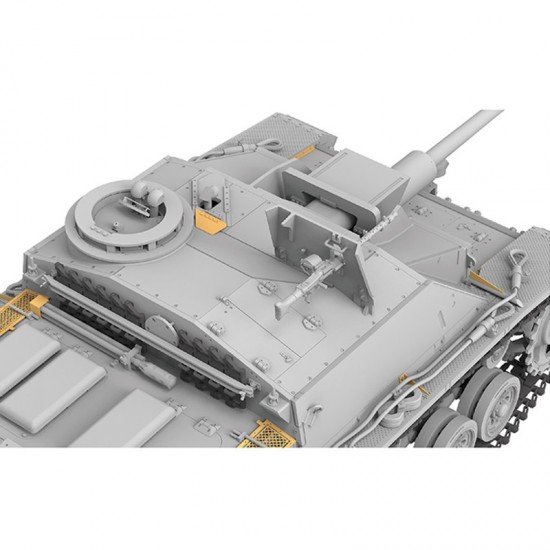 1/35 StuG. III Ausf. G Early Production w/Workable Track Links 1/35 StuG. III Ausf. G Early Production w/Workable Track Links