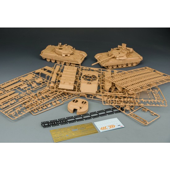 1/35 Russian Main Battle Tank T-80U 1/35 Russian Main Battle Tank T-80U