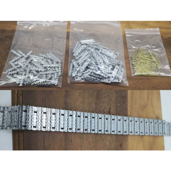 1/35 Panzer VI B Tiger II / King Tiger Metal Tracks w/Pins 1/35 Panzer VI B Tiger II / King Tiger Metal Tracks w/Pins