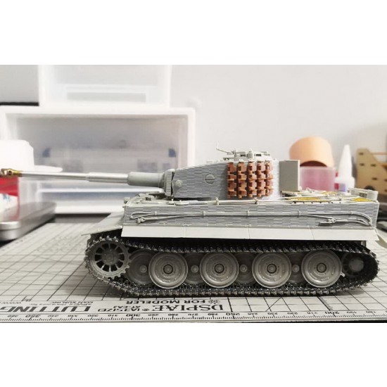 1/35 Tiger I Early Production Heavy Tank Metal Tracks w/Pins 1/35 Tiger I Early Production Heavy Tank Metal Tracks w/Pins