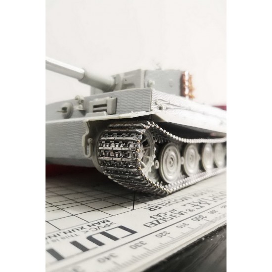1/35 Tiger I Early Production Heavy Tank Metal Tracks w/Pins 1/35 Tiger I Early Production Heavy Tank Metal Tracks w/Pins