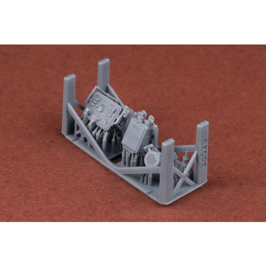 1/35 Radio Equipment for SdKfz. 250 (Fusprech.f-1944) 1/35 Radio Equipment for SdKfz. 250 (Fusprech.f-1944)