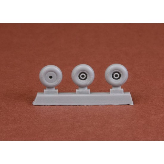 1/48 De Havilland DH-82A Tiger Moth Wheel set for Airfix kits 1/48 De Havilland DH-82A Tiger Moth Wheel set for Airfix kits