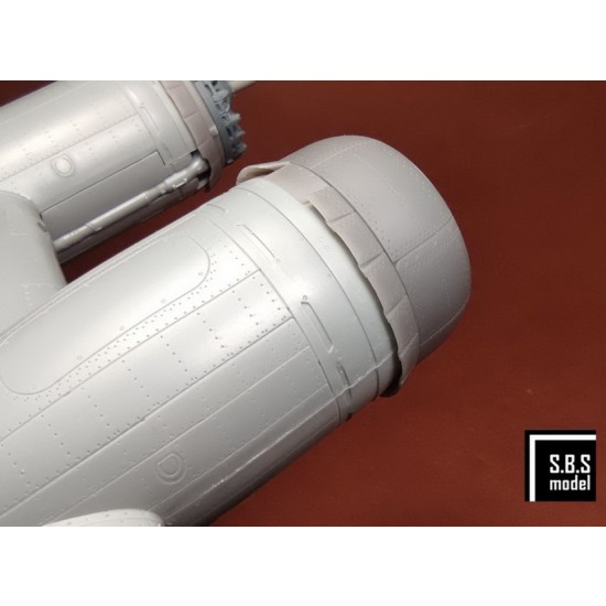1/48 B-17 F/G Early Engine and Cowling set for HK Models 1/48 B-17 F/G Early Engine and Cowling set for HK Models