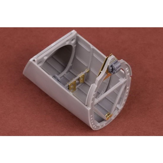 1/24 Supermarine Spitfire/Seafire Cockpit Internal Structures 1/24 Supermarine Spitfire/Seafire Cockpit Internal Structures