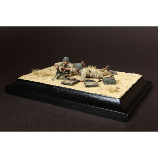 1/35 Italian 45mm Mortar Brixia Team (2 figures with mortar) 1/35 Italian 45mm Mortar Brixia Team (2 figures with mortar)