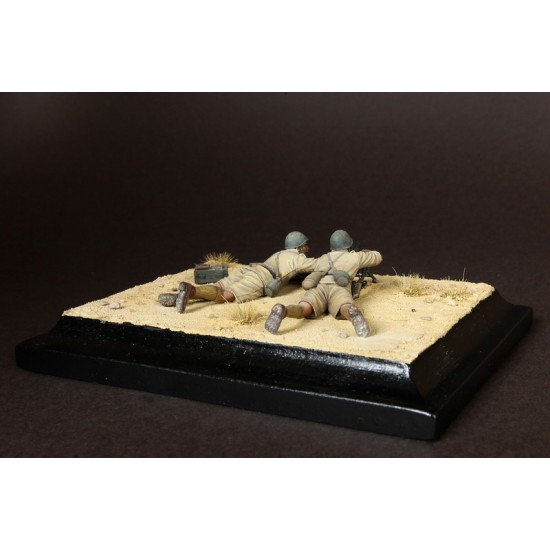 1/35 Italian 45mm Mortar Brixia Team (2 figures with mortar) 1/35 Italian 45mm Mortar Brixia Team (2 figures with mortar)