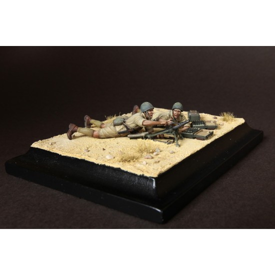 1/35 Italian 45mm Mortar Brixia Team (2 figures with mortar) 1/35 Italian 45mm Mortar Brixia Team (2 figures with mortar)