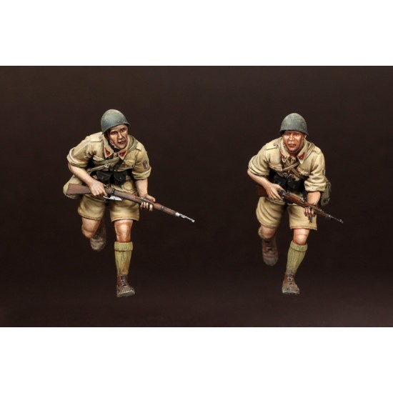 1/35 Italian Guastatori in North Africa (2 figures) 1/35 Italian Guastatori in North Africa (2 figures)