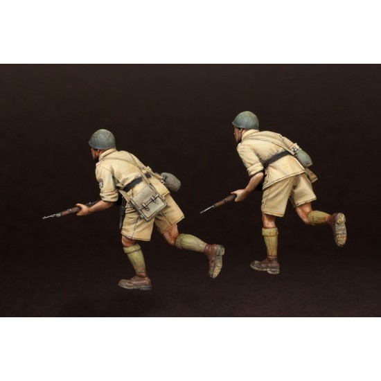 1/35 Italian Guastatori in North Africa (2 figures) 1/35 Italian Guastatori in North Africa (2 figures)