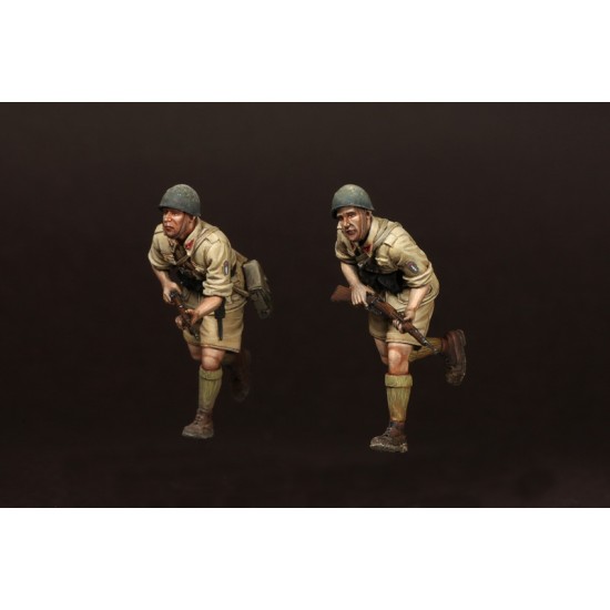 1/35 Italian Guastatori in North Africa (2 figures) 1/35 Italian Guastatori in North Africa (2 figures)