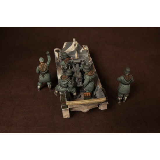 1/35 5cm Pak 38 (Sf) auf Zugkraftwagen 1t Crew for Dragon Kit #6719 (5 figures) 1/35 5cm Pak 38 (Sf) auf Zugkraftwagen 1t Crew for Dragon Kit #6719 (5 figures)