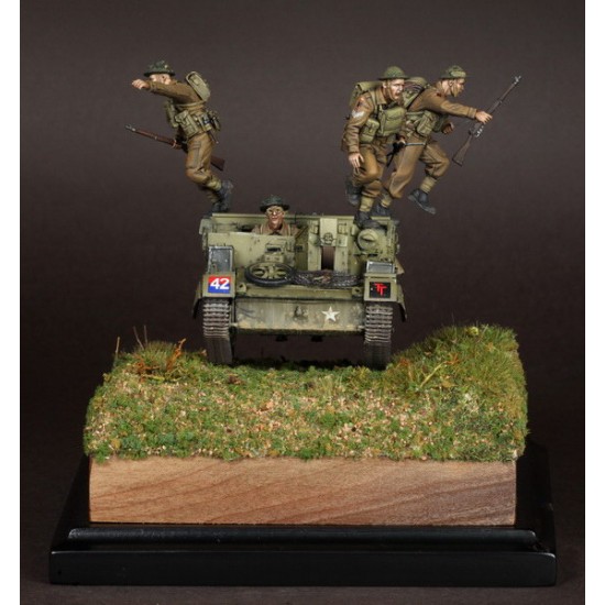 1/35 British Crew Infantrymen for Universal Carrier (4 figures) 1/35 British Crew Infantrymen for Universal Carrier (4 figures)