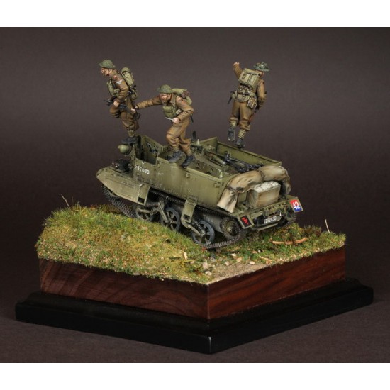 1/35 British Crew Infantrymen for Universal Carrier (4 figures) 1/35 British Crew Infantrymen for Universal Carrier (4 figures)