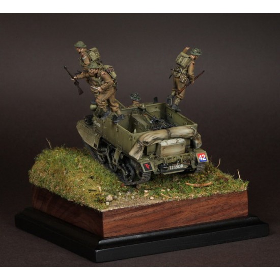 1/35 British Crew Infantrymen for Universal Carrier (4 figures) 1/35 British Crew Infantrymen for Universal Carrier (4 figures)