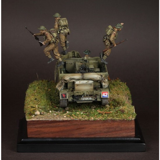 1/35 British Crew Infantrymen for Universal Carrier (4 figures) 1/35 British Crew Infantrymen for Universal Carrier (4 figures)