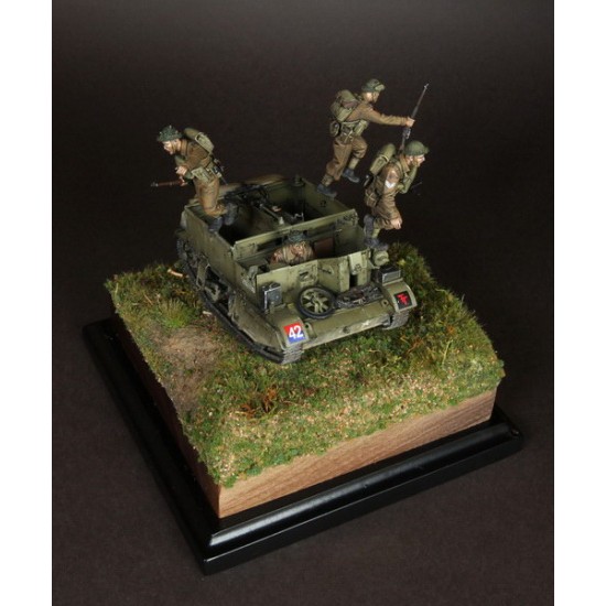 1/35 British Crew Infantrymen for Universal Carrier (4 figures) 1/35 British Crew Infantrymen for Universal Carrier (4 figures)