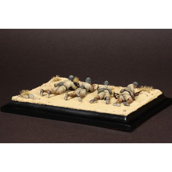 1/35 Italian Guastatori LMG Breda Mod. 30 Team (4 figures) 1/35 Italian Guastatori LMG Breda Mod. 30 Team (4 figures)