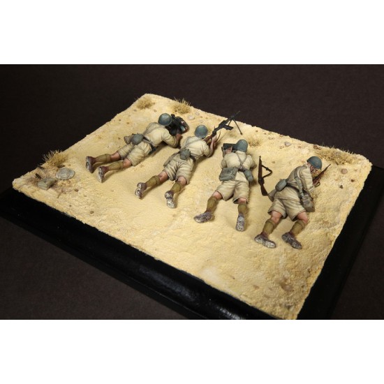 1/35 Italian Guastatori LMG Breda Mod. 30 Team (4 figures) 1/35 Italian Guastatori LMG Breda Mod. 30 Team (4 figures)