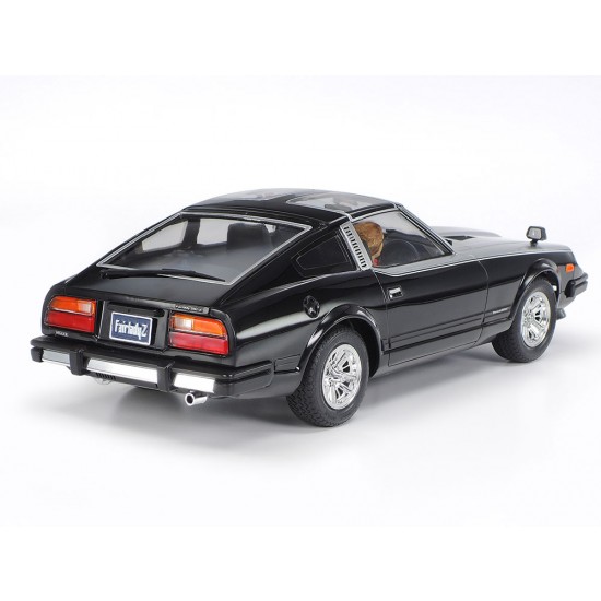 1/24 Nissan Fairlady 280Z with T-Bar Roof 1/24 Nissan Fairlady 280Z with T-Bar Roof