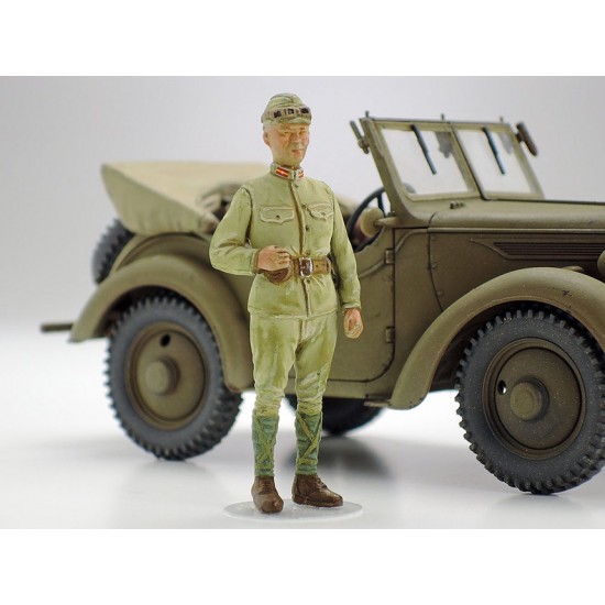 1/48 Kawasaki Ki-61-Id Hien (Tony) & 4x4 Light Vehicle 1/48 Kawasaki Ki-61-Id Hien (Tony) & 4x4 Light Vehicle