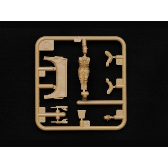 1/48 Mitsubishi Ki-46 III Type 100 and 4x4 Light Vehicle Kurogane Set 1/48 Mitsubishi Ki-46 III Type 100 and 4x4 Light Vehicle Kurogane Set