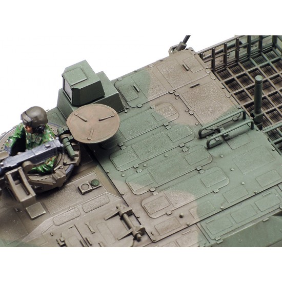 1/48 Japan Ground Self-Defense Force (JGSDF) Type 10 Tank with Commander Torso 1/48 Japan Ground Self-Defense Force (JGSDF) Type 10 Tank with Commander Torso