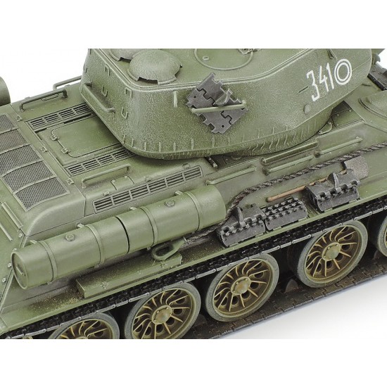 1/48 Russian Medium Tank T-34-85 1/48 Russian Medium Tank T-34-85