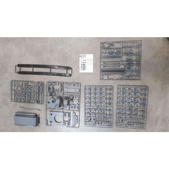 1/35 German Tiger I Early Production 1/35 German Tiger I Early Production