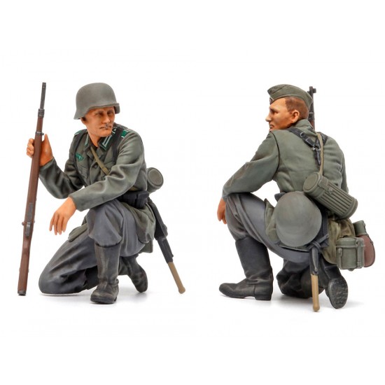 1/35 Mid - WWII German Infantry Set (5 figures) 1/35 Mid - WWII German Infantry Set (5 figures)