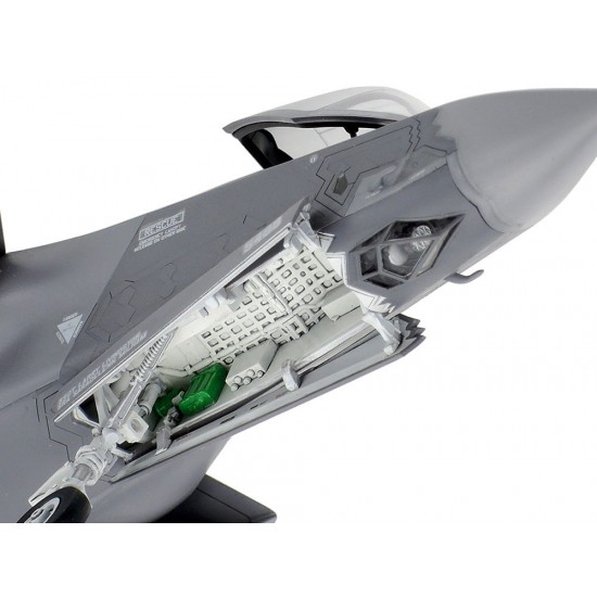 1/72 Lockheed Martin F-35A Lightning II Multirole Fighter 1/72 Lockheed Martin F-35A Lightning II Multirole Fighter