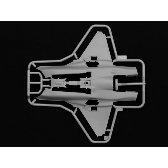 1/72 Lockheed Martin F-35 B Lightning II 1/72 Lockheed Martin F-35 B Lightning II