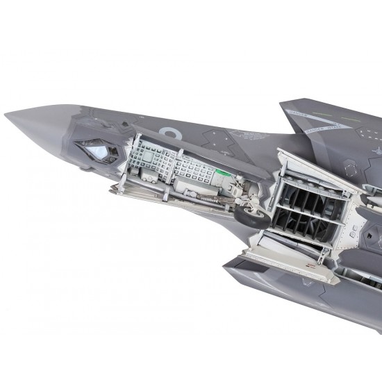 1/72 Lockheed Martin F-35 B Lightning II 1/72 Lockheed Martin F-35 B Lightning II
