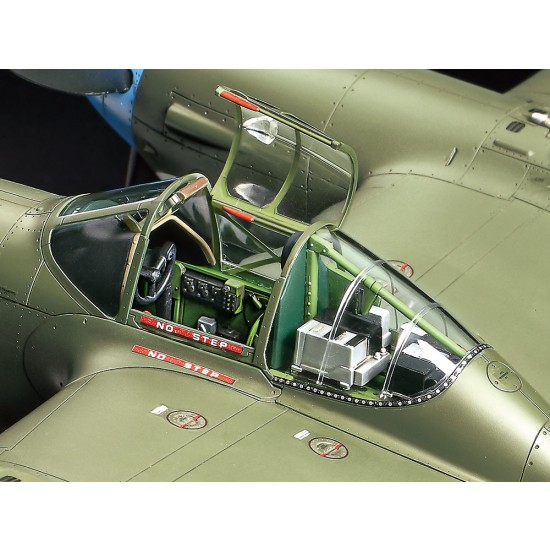 1/48 Lockheed P-38 F/G Lightning 1/48 Lockheed P-38 F/G Lightning
