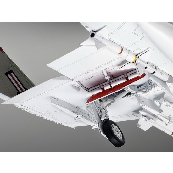 1/48 McDonnell Douglas F-4B Phantom II 1/48 McDonnell Douglas F-4B Phantom II