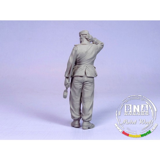 1/35 German Tank Crewman 1942-1945 (1 Resin Figure) 1/35 German Tank Crewman 1942-1945 (1 Resin Figure)