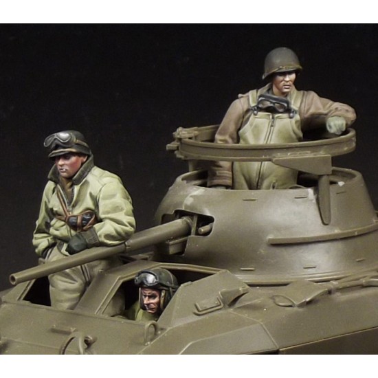 1/35 M8 Greyhound Crewmen (3 Figures) 1/35 M8 Greyhound Crewmen (3 Figures)